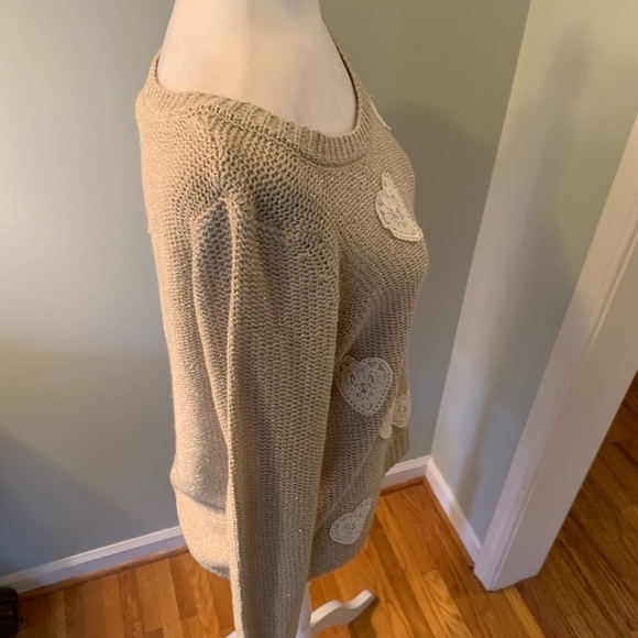 LC Lauren Conrad Beige Heart Sweater, size M - Picture 4 of 5